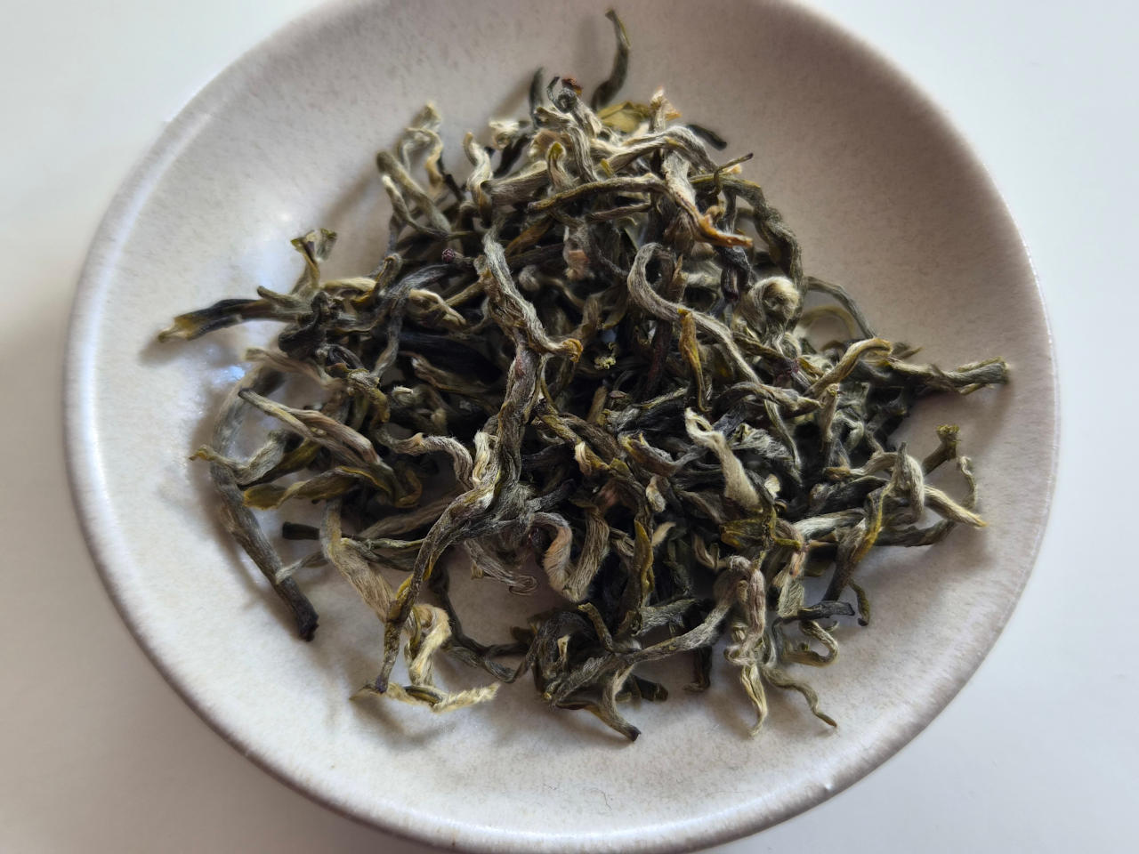 Inhalt des Tea Meditation Deluxe-Starter-Sets Snow Dragon